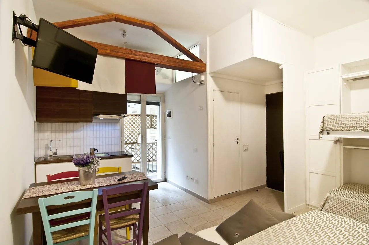 Piazza Risorgimento Studio Rome Apartment
